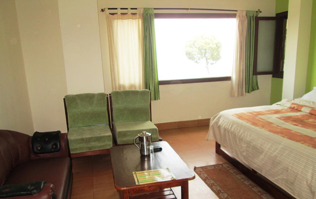Ranikhet Grand Hotel Room photo